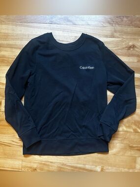 Calvin Klein light sweater